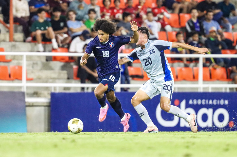 Dominicana y El Salvador empatan a dos en partido de la Concacaf Series