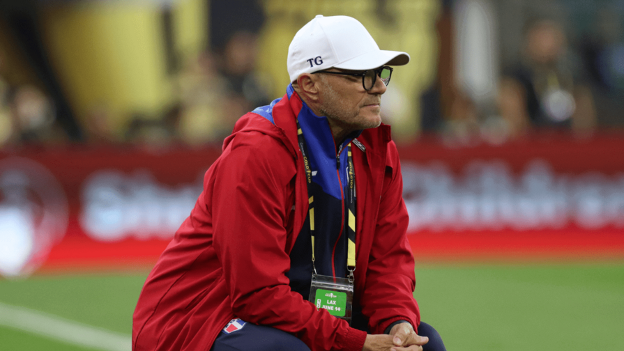 Neveleff, dirigente de RD: "El empate fue injusto, pero seguiremos sin bajar los brazos"