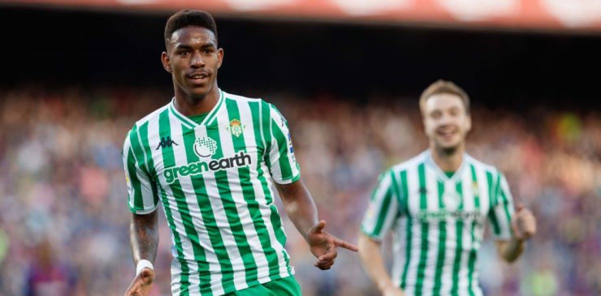 Junior Firpo jugó de titular este martes en la victoria 1-0 del Betis ante el Valencia